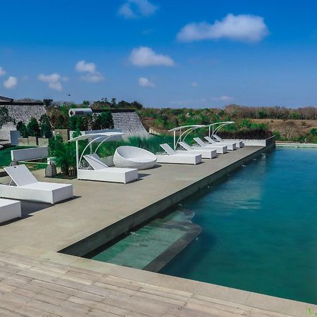 Salty Breeze Bali Hotel Ungasan Buitenkant foto