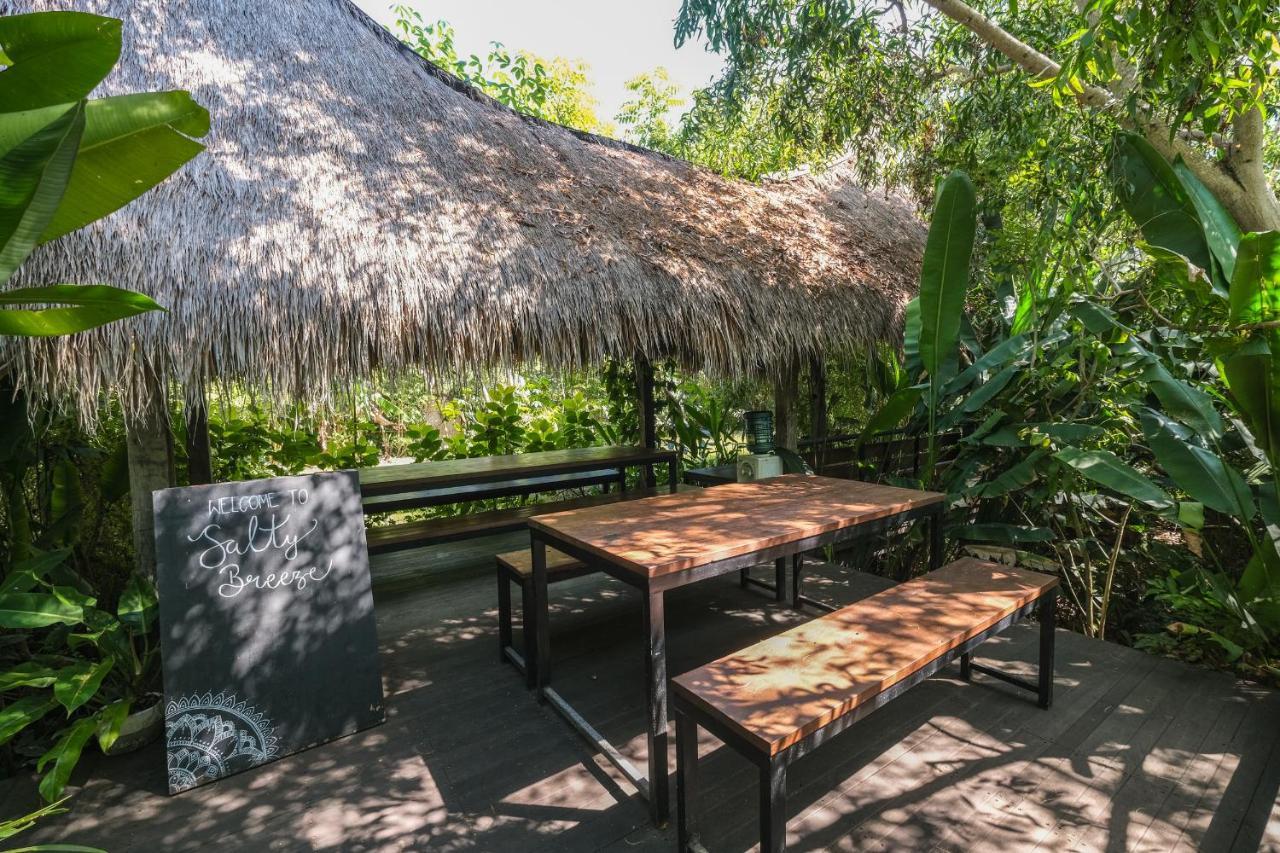 Salty Breeze Bali Hotel Ungasan Buitenkant foto