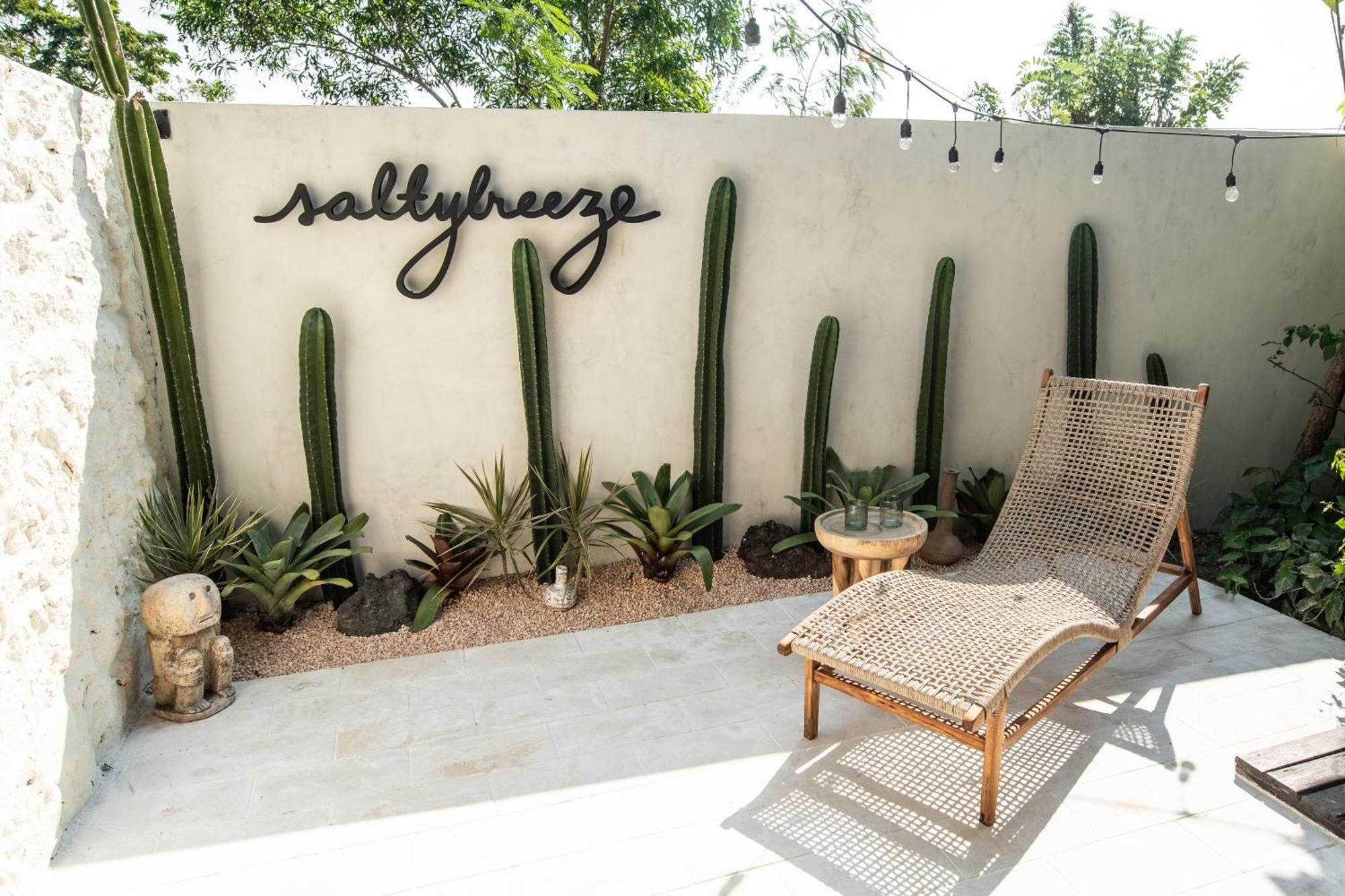 Salty Breeze Bali Hotel Ungasan Buitenkant foto