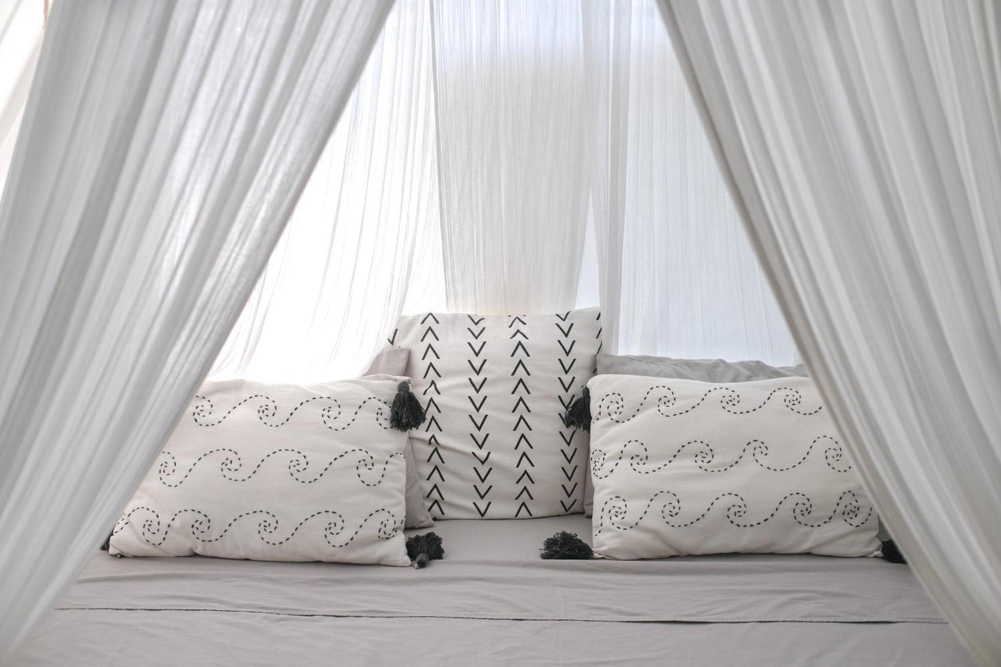 Salty Breeze Bali Hotel Ungasan Kamer foto