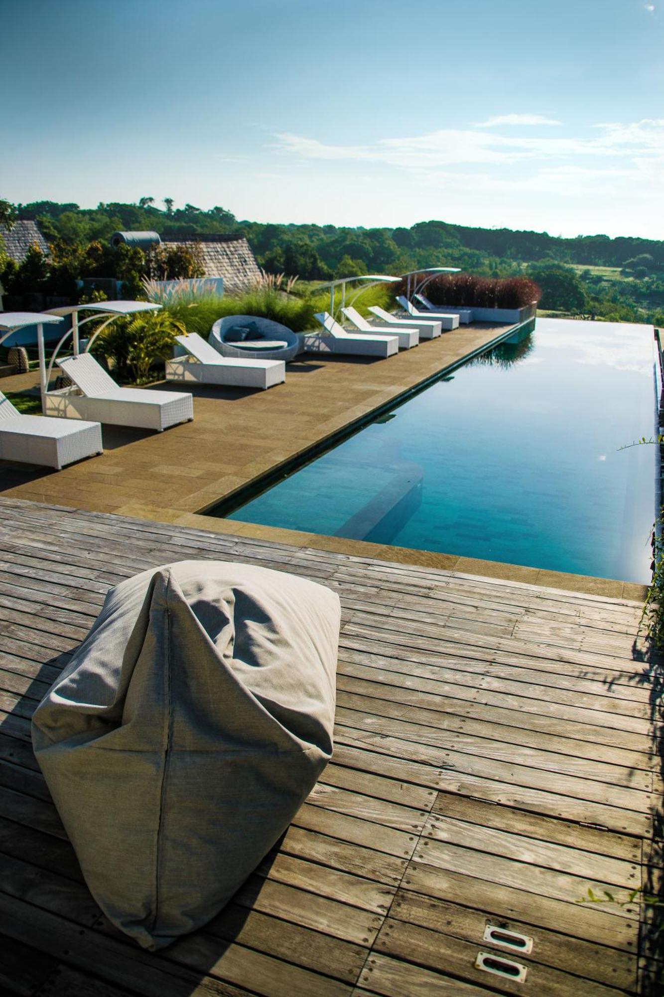 Salty Breeze Bali Hotel Ungasan Buitenkant foto